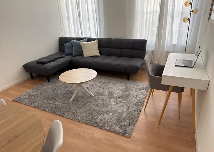 Voltaire * ロミイ・シュル・セーヌ