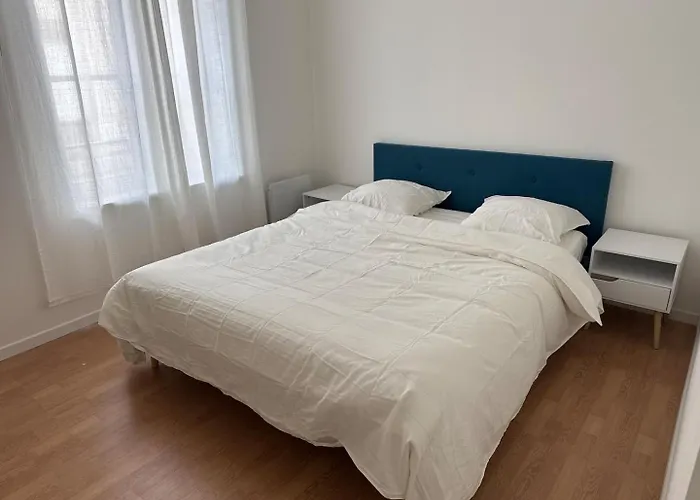 アパート Voltaire ロミイ・シュル・セーヌ